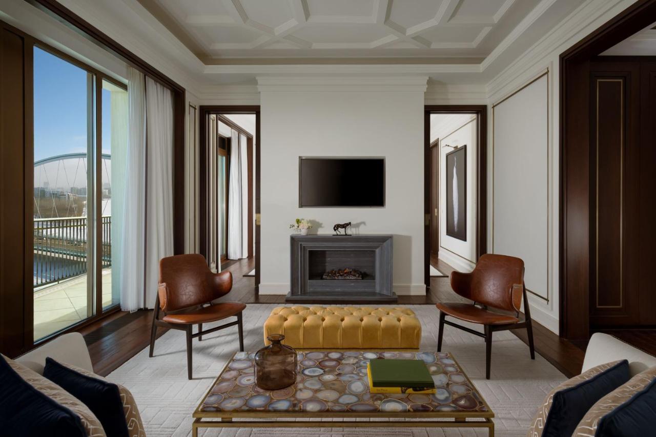 The St. Regis Astana Ξενοδοχείο Εξωτερικό φωτογραφία A suite at the hotel