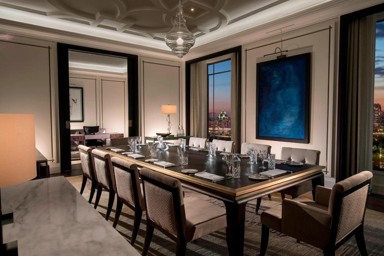 The St. Regis Astana Ξενοδοχείο Εξωτερικό φωτογραφία The dining room