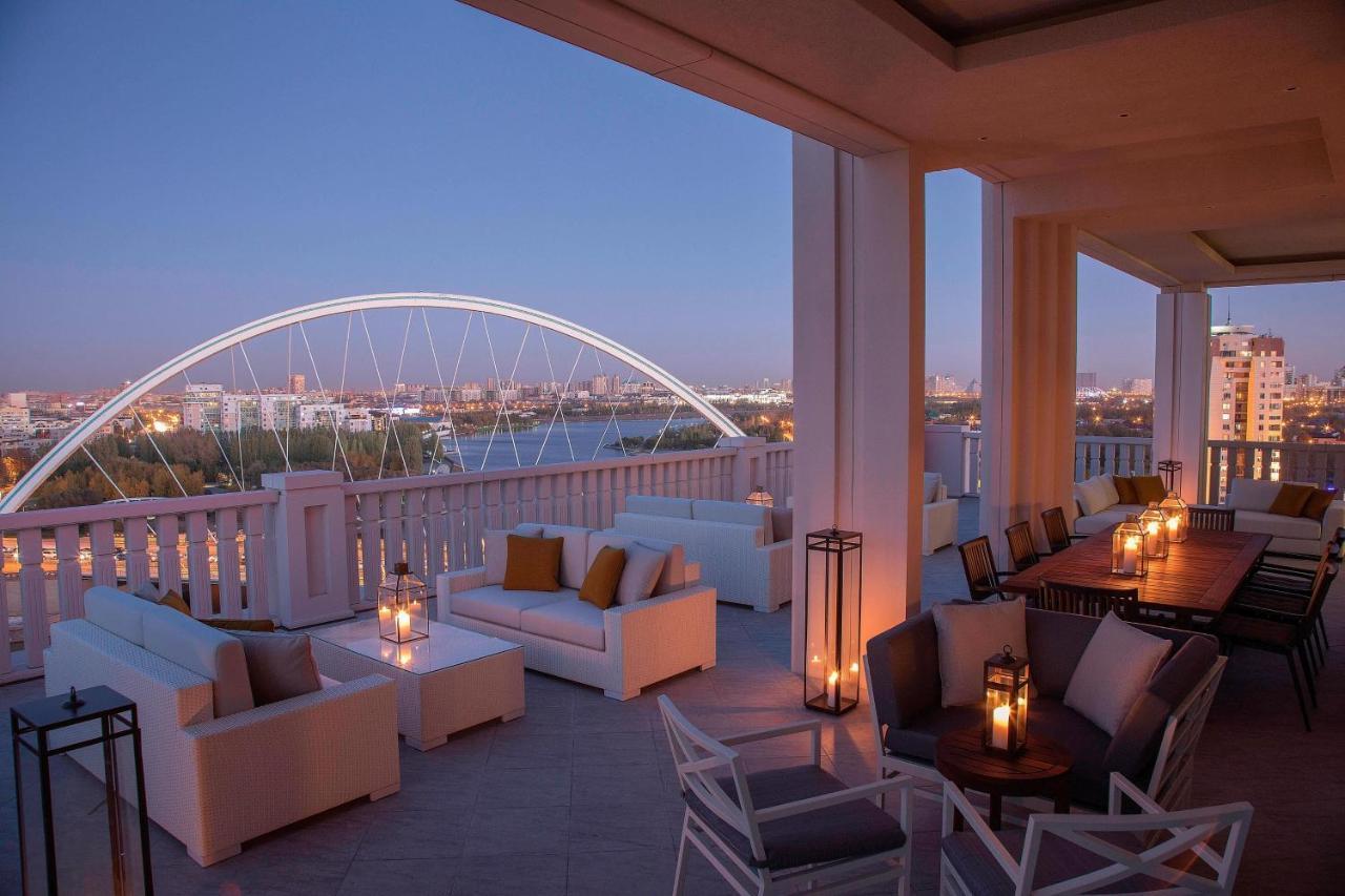 The St. Regis Astana Ξενοδοχείο Εξωτερικό φωτογραφία The Terrace at The Four Seasons Hotel