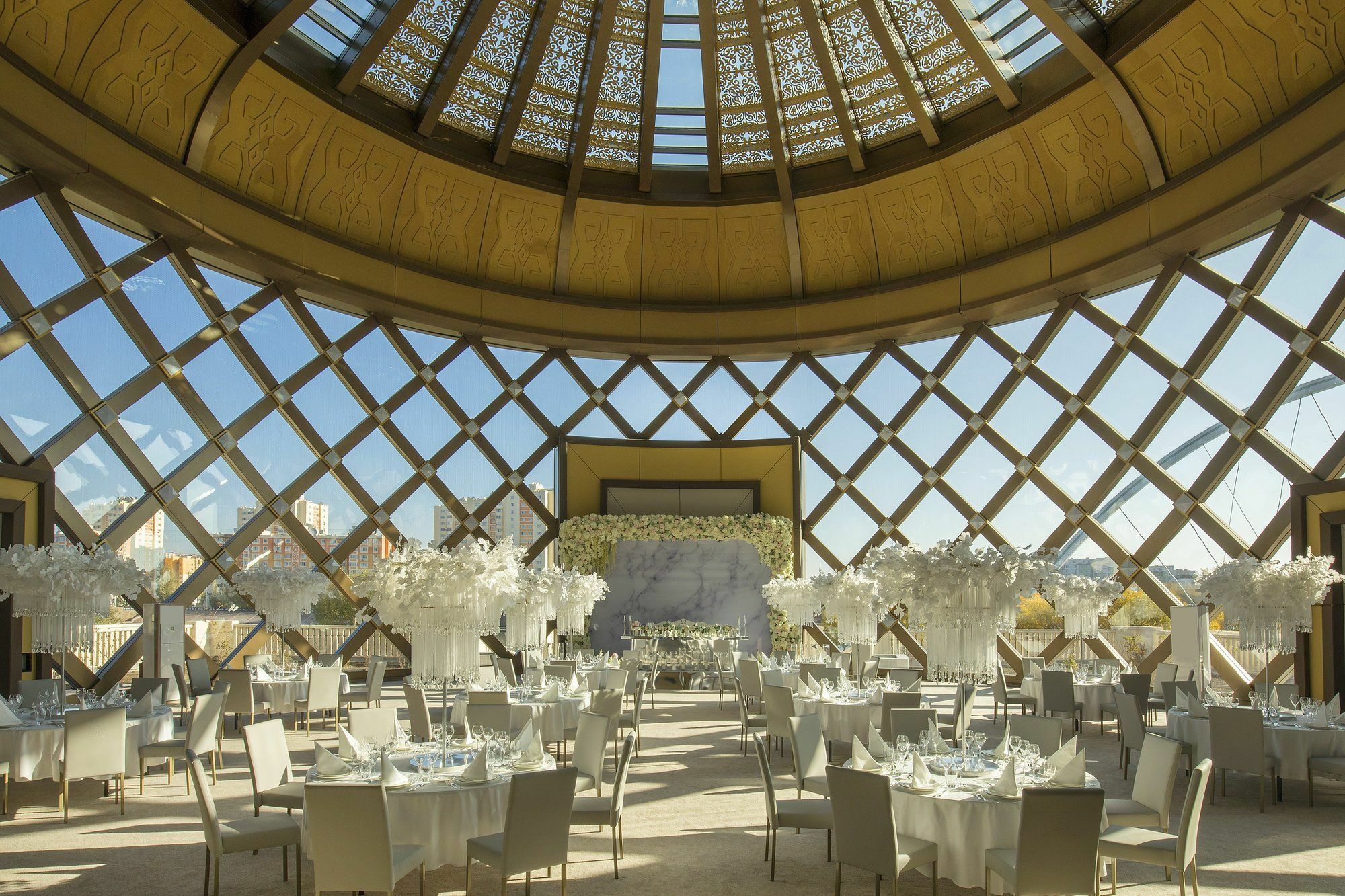 The St. Regis Astana Ξενοδοχείο Εξωτερικό φωτογραφία The interior of the restaurant